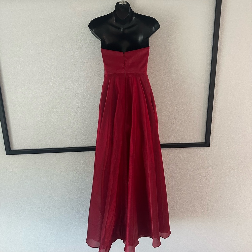 Jules&Cleo Elegant Strapless Red Evening Dress - Picture 6 of 13